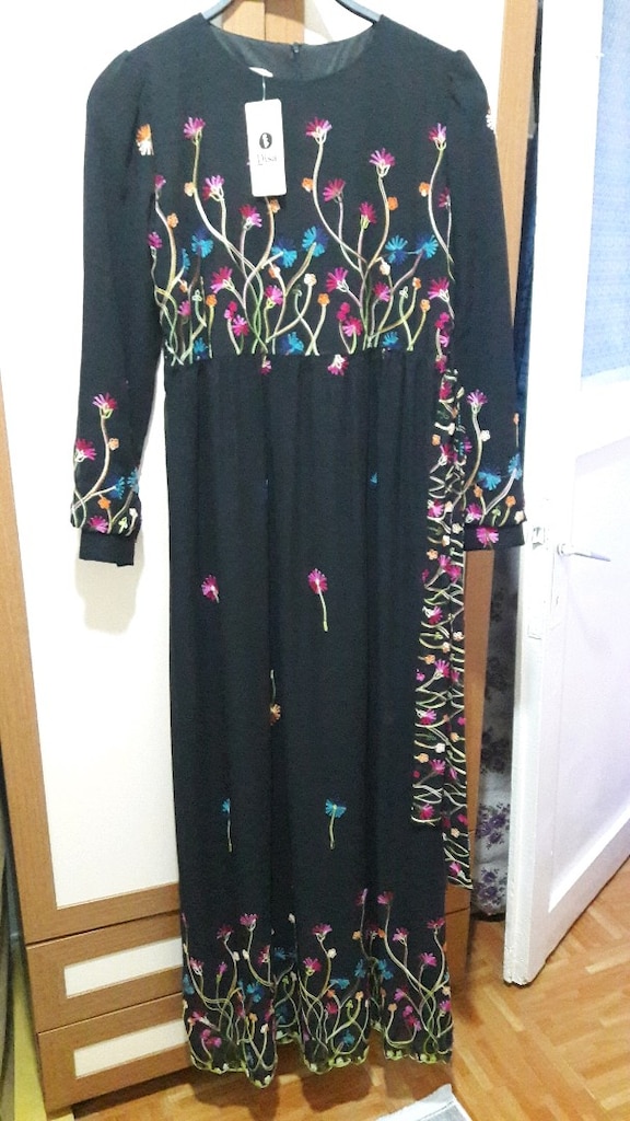 Nakışlı sıfır elbise - 4