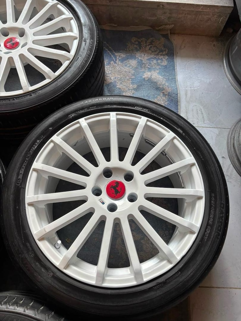 18 inç 5x108 jant takımı - 3