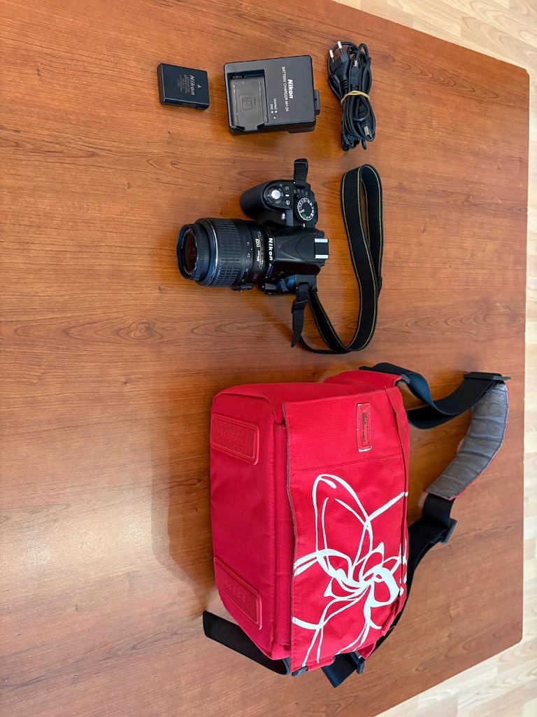 Nikon D3100 + 18-55mm Lens | 15.641 Shutter | Çantalı, Temiz Set - 8
