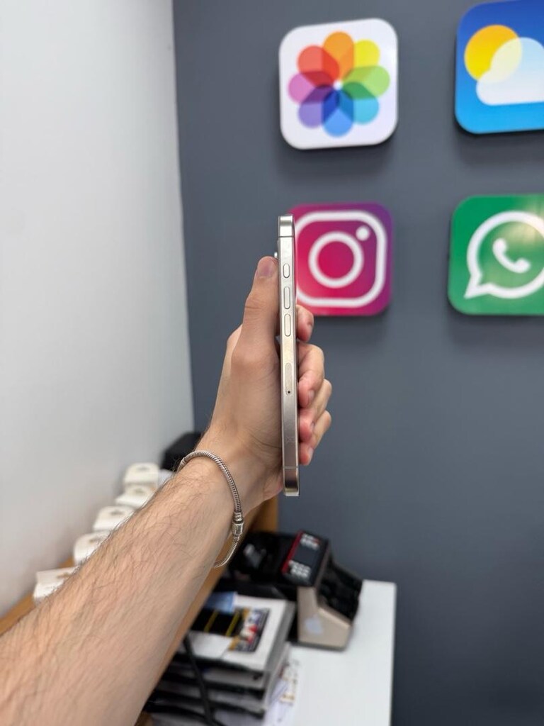 İphone 16 Pro 128 Gb Natural Titanium Temiz - 3
