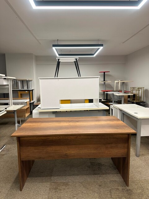 KLAS OFİS ÜSKÜDAR BAROK CEVİZ ÇALIŞMA MASASI - 150x80 CM