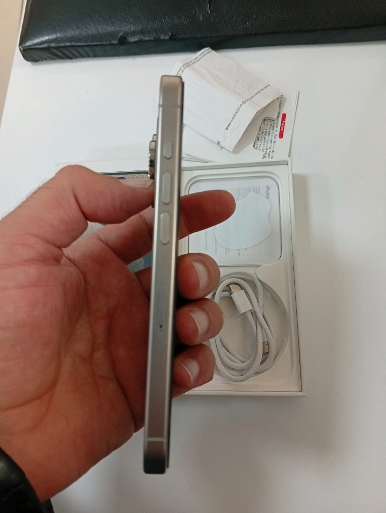 iPhone 15 pro 128gb orjinal tertemiz - 7