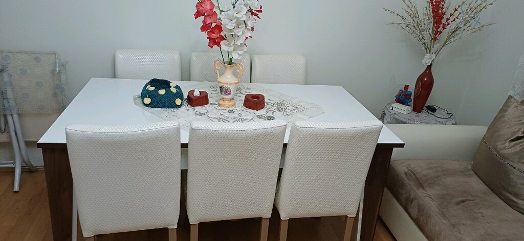 6 kişilik yemek takım masası 8-10 kişiye kadar da büyüme özellikle çok - 4