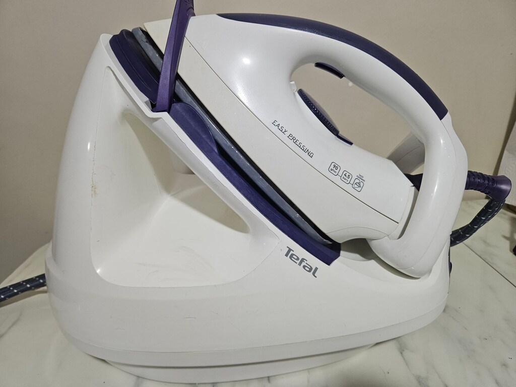 Tefal GV5245 Easy Pressing Ultragliss Tabanlı Buhar Kazanlı Ütü - 5