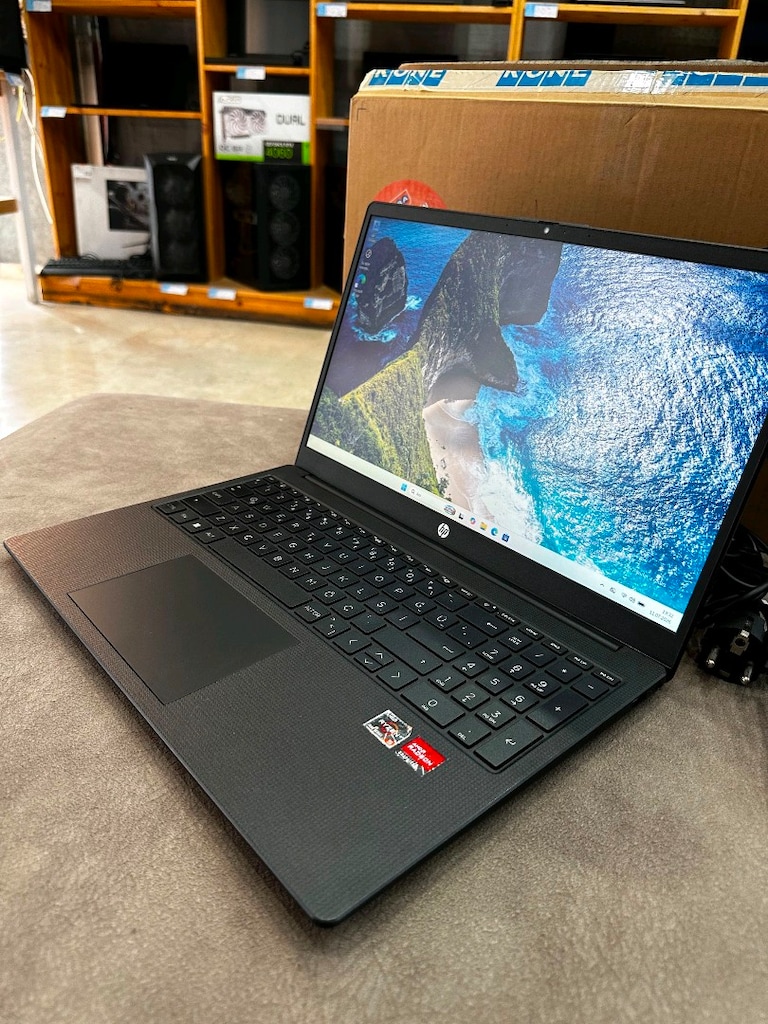 Hp laptop Ryzen 5 7520 8 GB RAM 512 GB SSD FHD 9 AY GARANTİ - 7