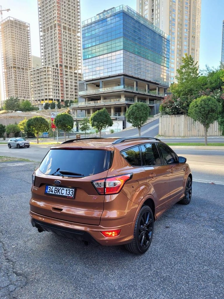 FORD KUGA 1.5 TDCi ST-LINE / PANORAMİK CAM TAVAN - 4