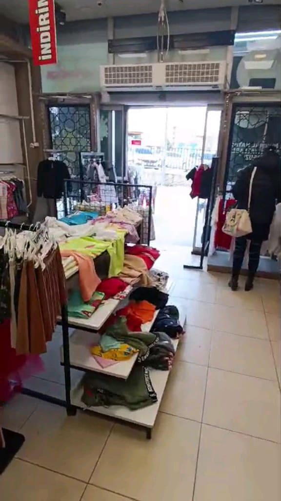100 M2 DÜKKAN MALZEMESİ RAF VE REYONLARI - 3