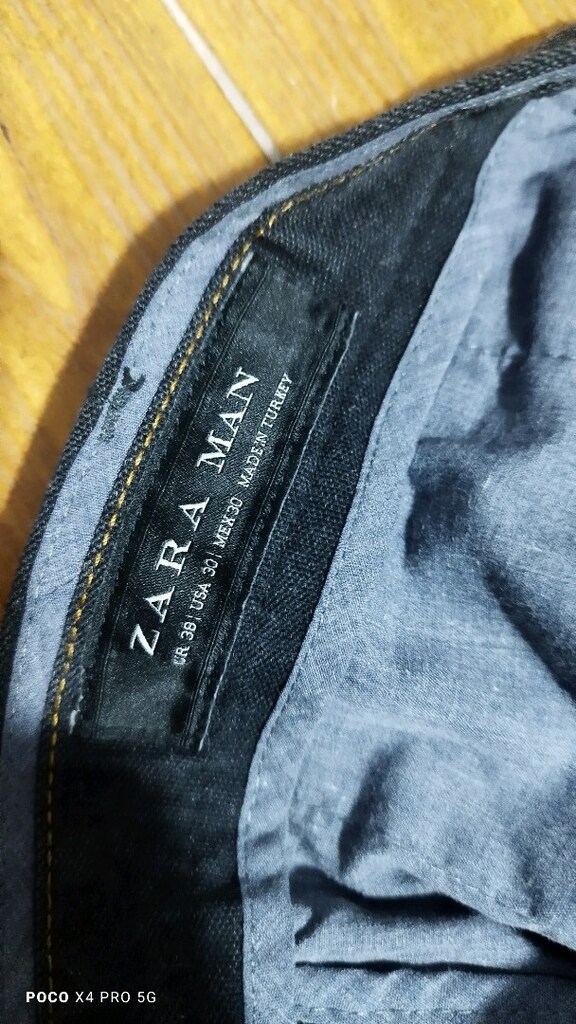 #Zara  pantolon..Piyasası pahalıdır..Eni çekilince 38 Boy 93 Paça 15 - 4