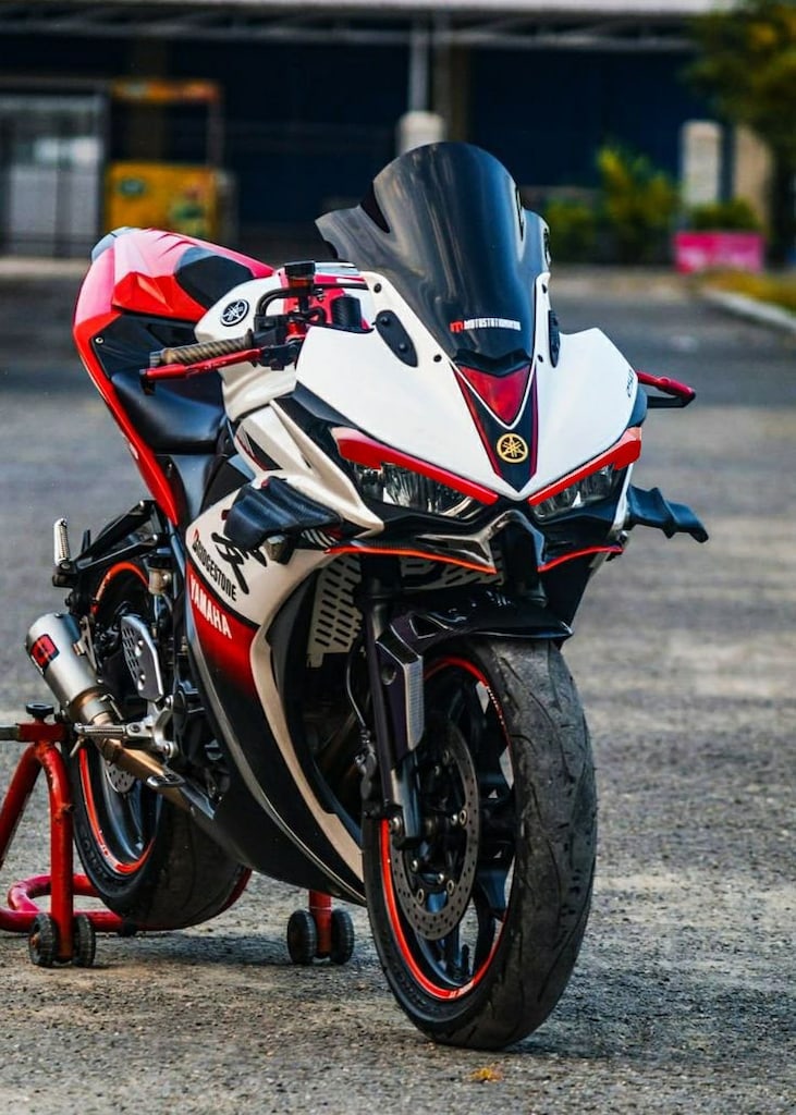 Yamaha R25 Özel Yapım Far Kaşı - Motorun Duruşunu Değiştir! - 3