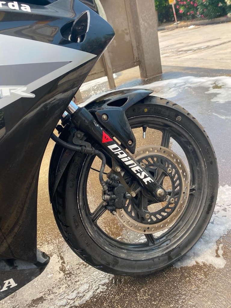Honda cbr125r - 5