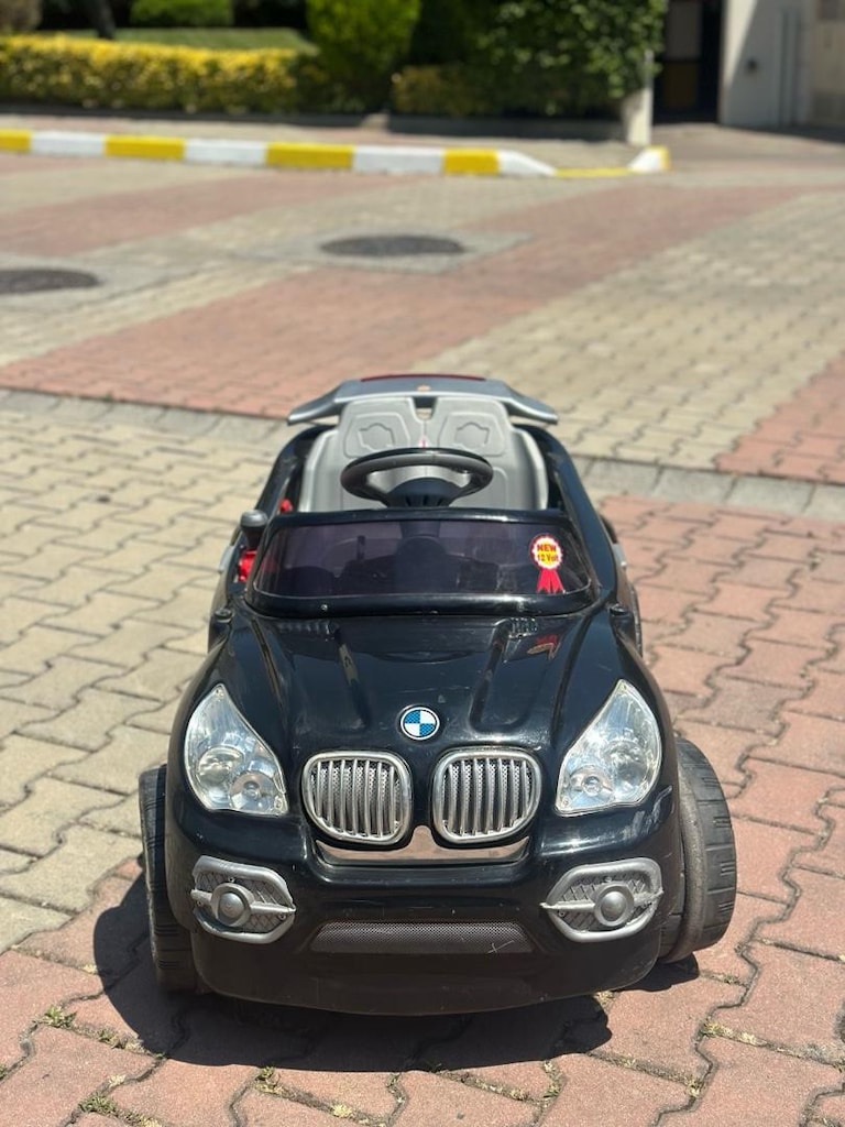 akülü çocuk arabası BMW ışıklı müzikli - 9