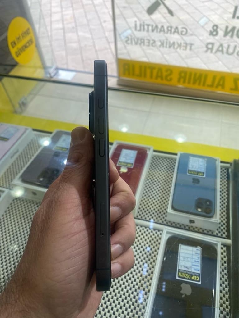 iPhone 17 Tr cihazı kutu lu 18 ay garantisi mevcut - 3