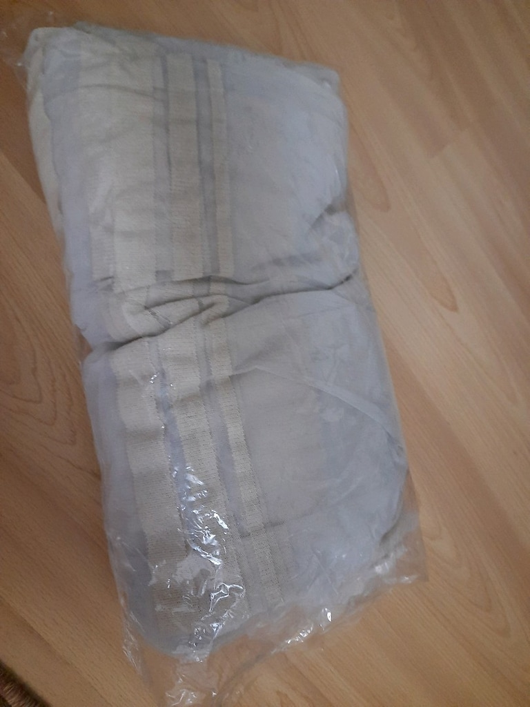 iki adet krem rengi perde 130 . 140