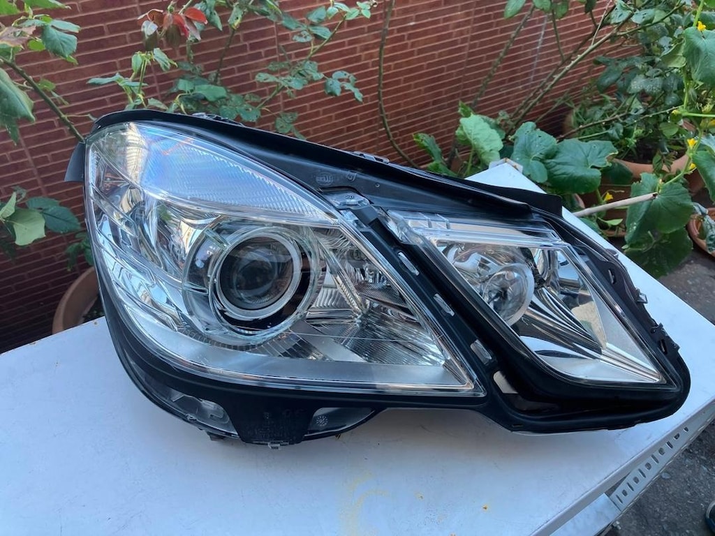 Mercedes W212 sag sol far hatasız tamirsiz orjinal cıkma pazarlıksız - 13