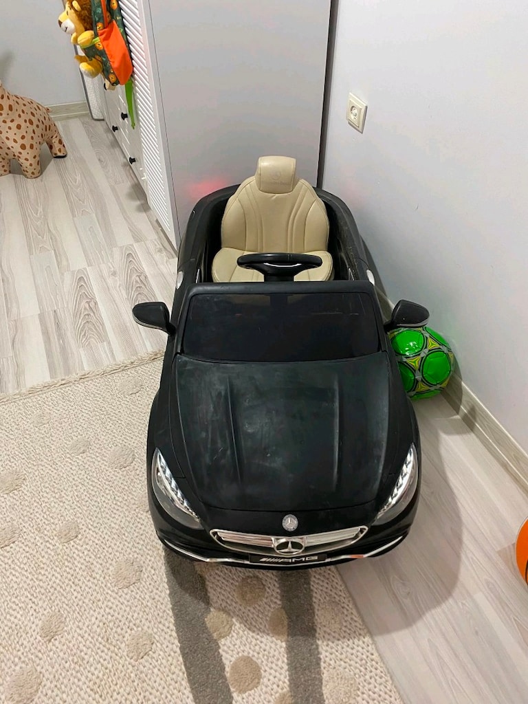 Mercedes Lisanslı Akülü Araba - Kumandalı - Bluetooth - Şarjlı - Çok T