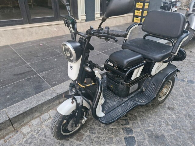3 tekerlekli elektrikli yuki pony motosiklet