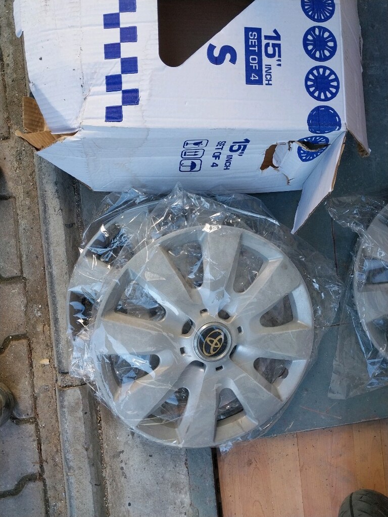 toyota jant kapağı 3 adet - 4