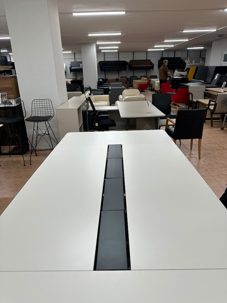 KLAS OFİS ÜSKÜDAR 260x125 NURUS BEYAZ TOPLANTI MASASI İKİNCİ EL - 4