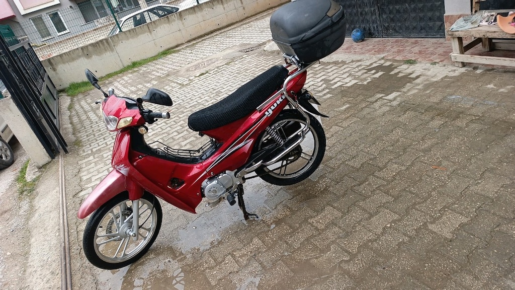 Yuki B ehliyet İ kullanır - 2