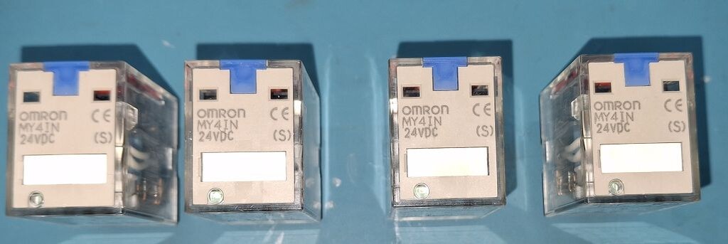 OMRON MY4IN Kontrol rolesi 4 adet + 3 adet soketleri ile.ROLE5 - 3