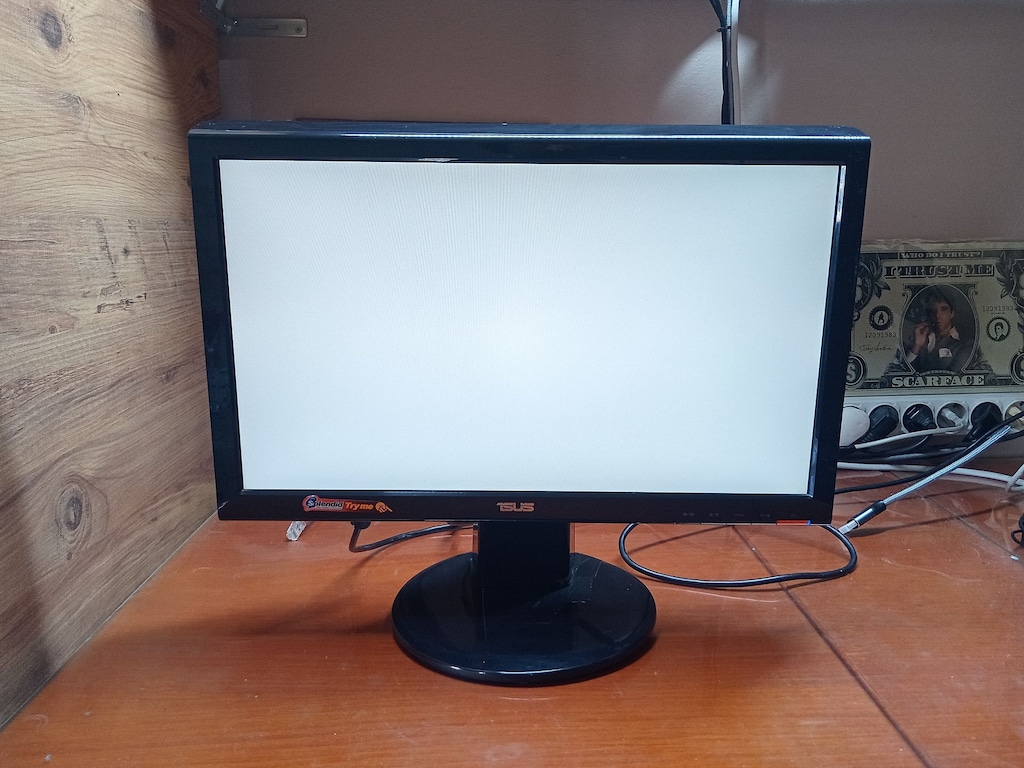 ASUS 19'' Monitör (VH192) - 2