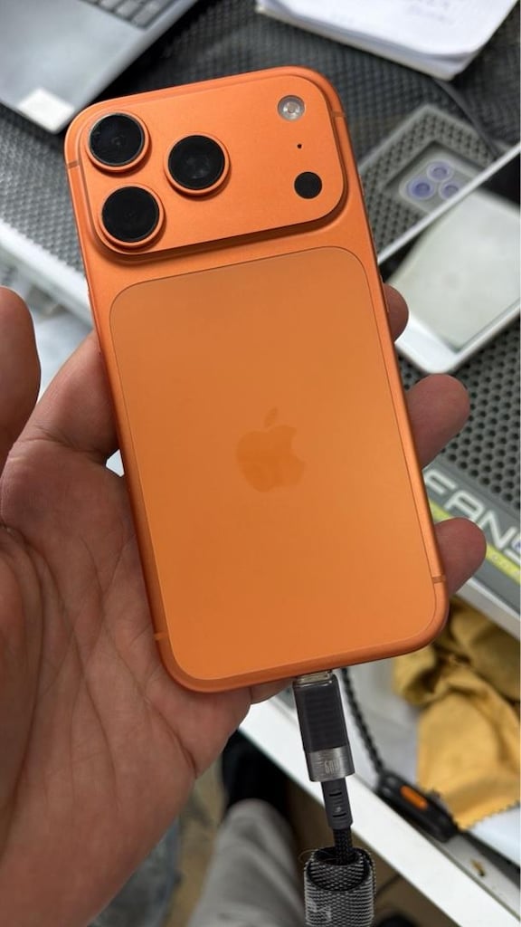 APPLE 17 PRO TURUNCU - 7