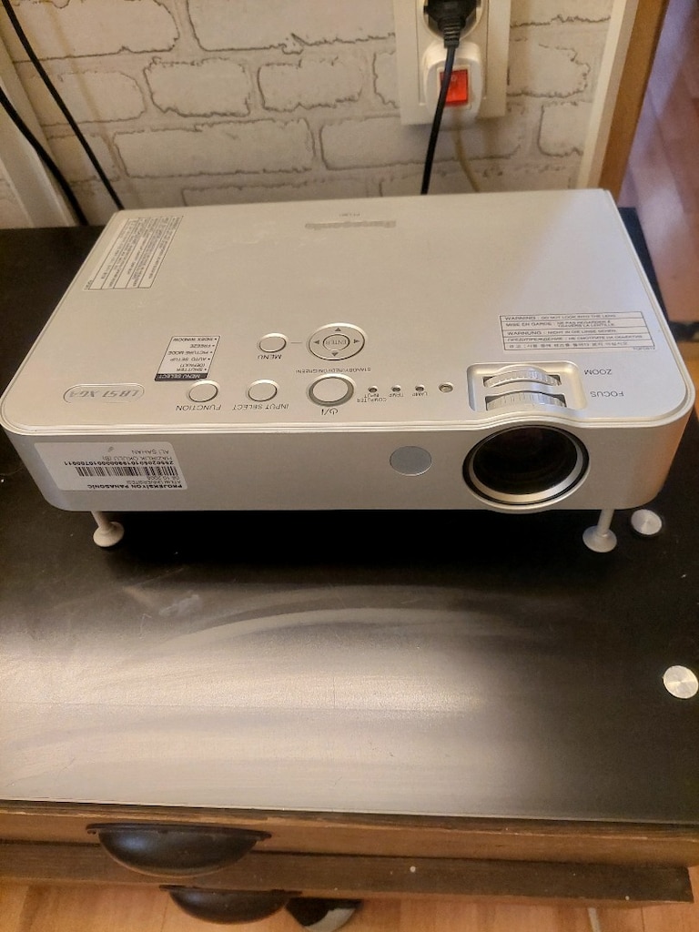 Panasonic PT-LB51E projeksiyon