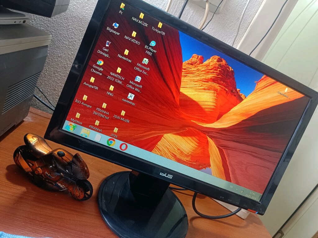 Asus VH192 Monitör VGA giriş hatasız - 4