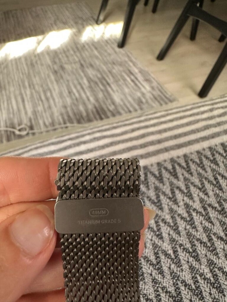 Apple Watch Ultra 2 49mm Titanyum Milanese Metal Kordon Grade 5 - 5