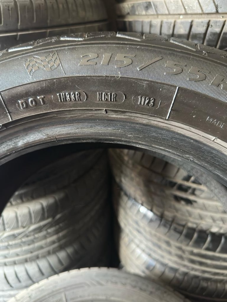 215/55 R 17 Debica 4 adet yazlık 2023 çok temiz - 4