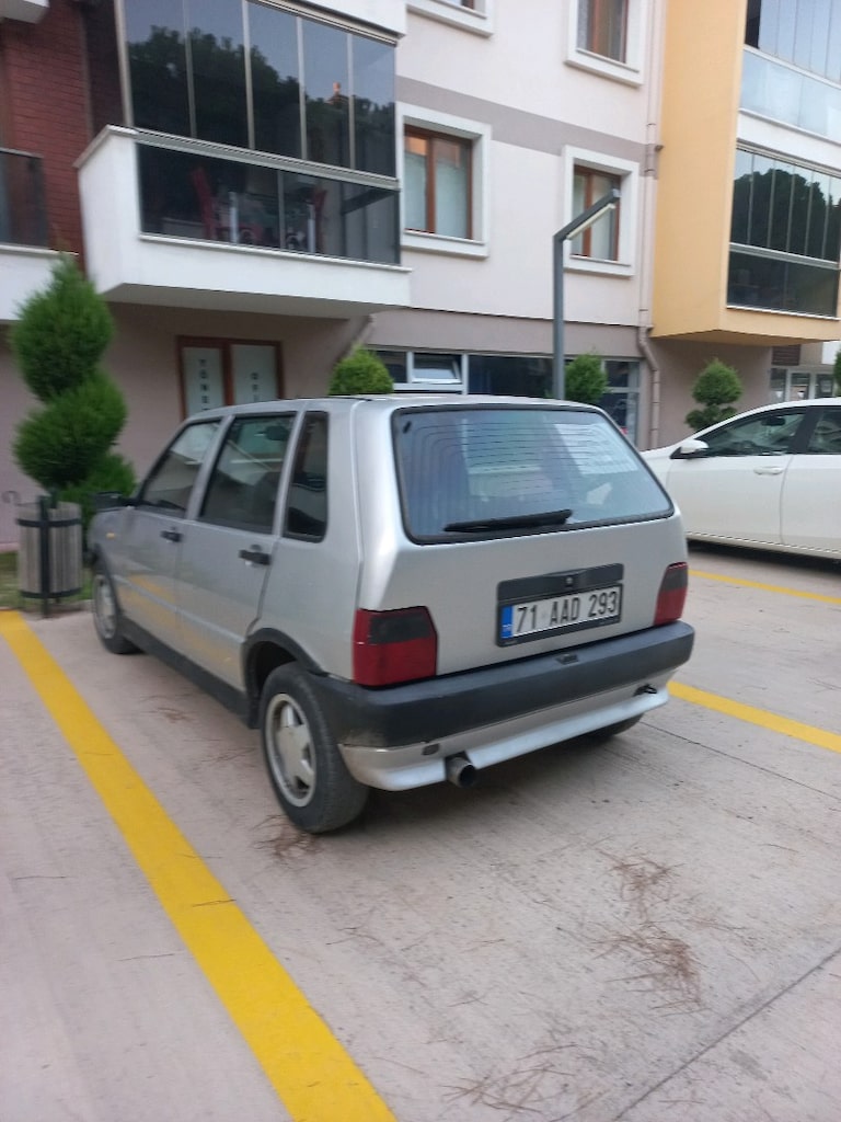 Fiat Uno 70S - 18
