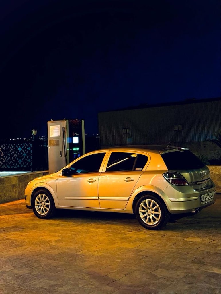 Opel Astra h - 18