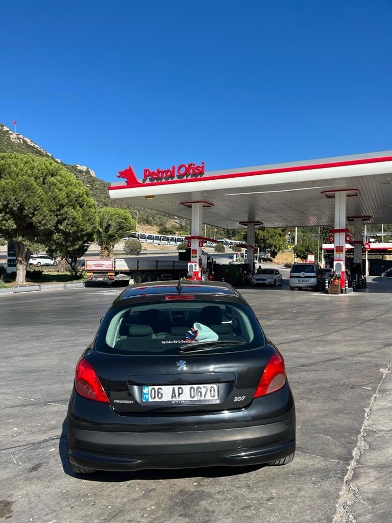 PEUGEOT 207 - 6