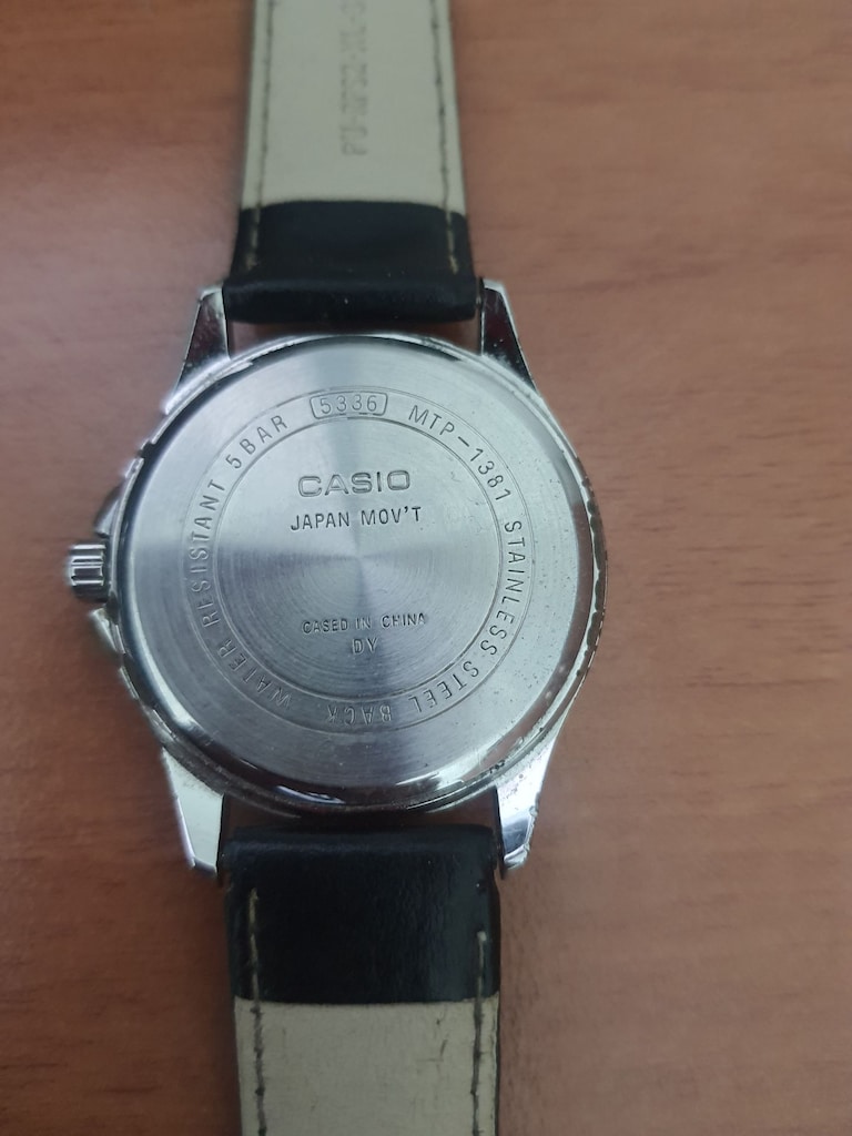 Casio MTP-1381 - 2