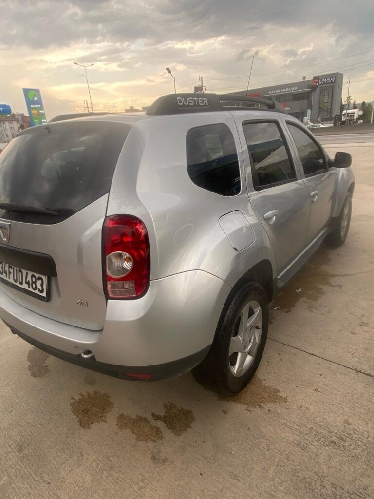 Dacia DUSTER 1.5 Laurate - 3
