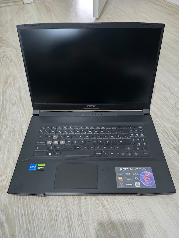 Oyuncu Laptop MSI KATANA 17 (RTX 4070/ i7-13620H / 32GB RAM / 1TB SSD) - 13