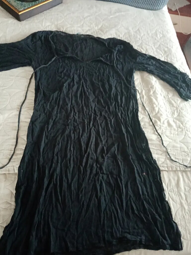 2 adettir farklı renkte keten bikini üstü 2 tanesı 200 tl