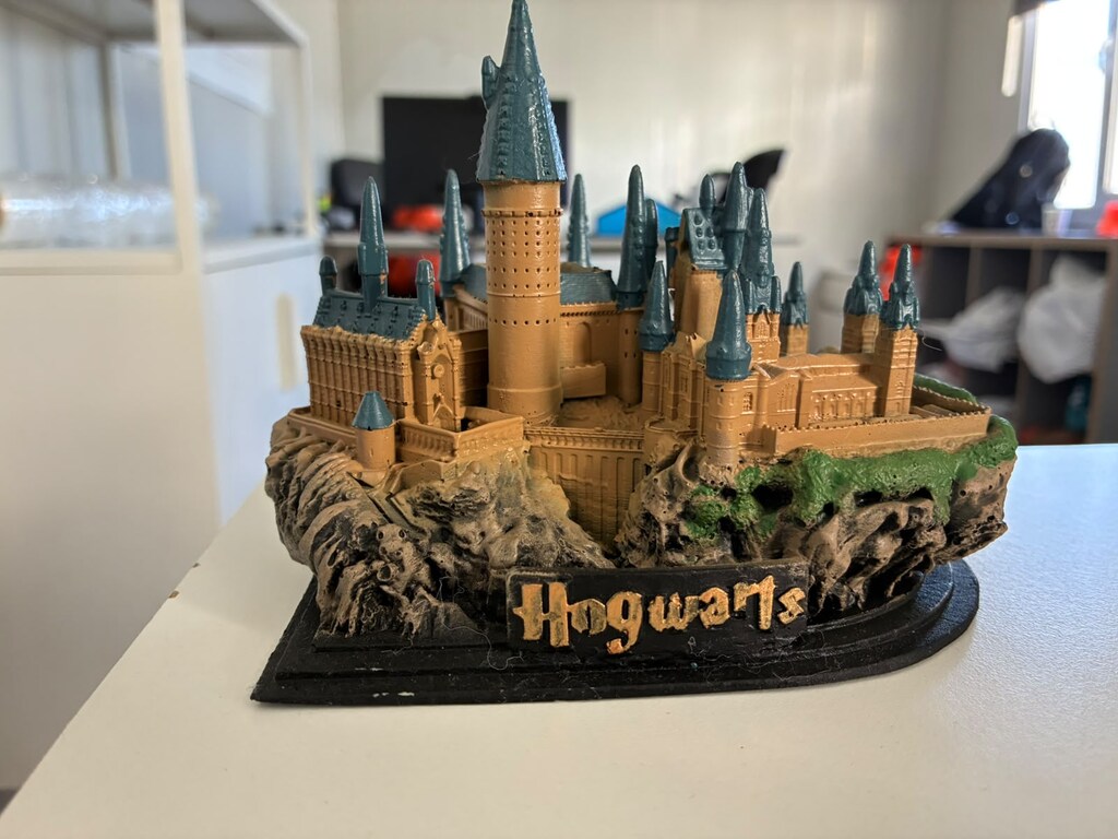 Harry Potter Hogwarts Kalesi 3D Baskı Diorama - Elle Boyalı, Detaylı