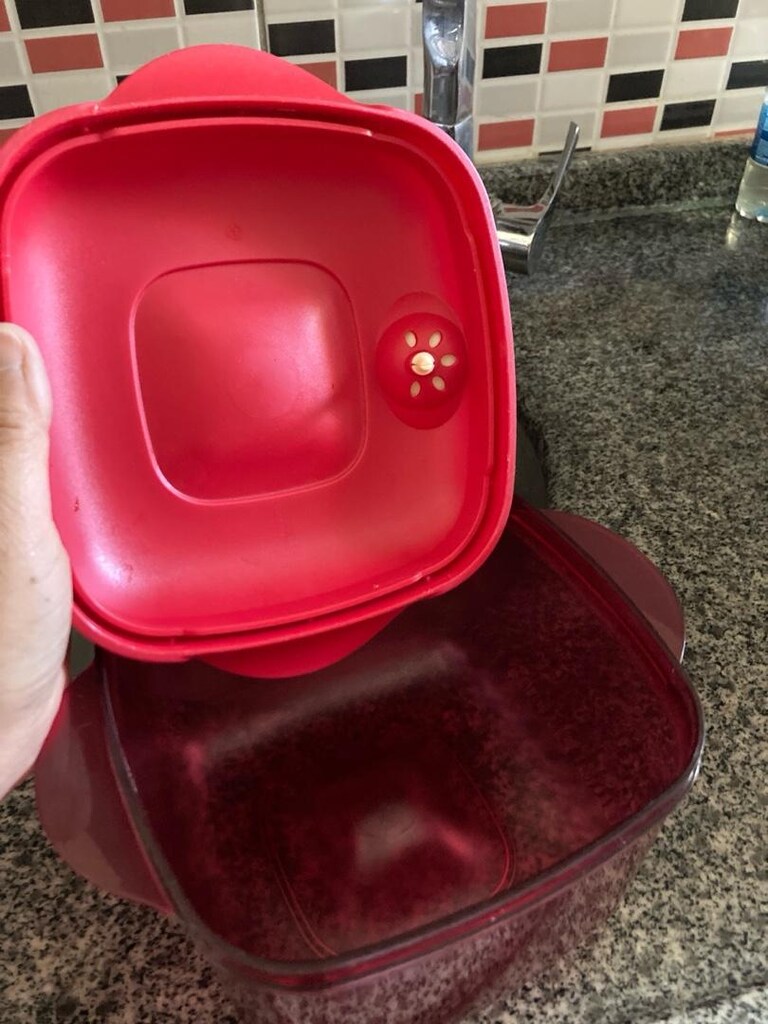 Tupperware - 3