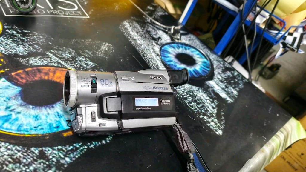 Sony DCR-TRV210E Digital8 Handycam Video Kamera - 4
