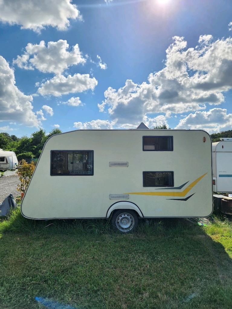 Erba 4.20 temiz çekme karavan - 2