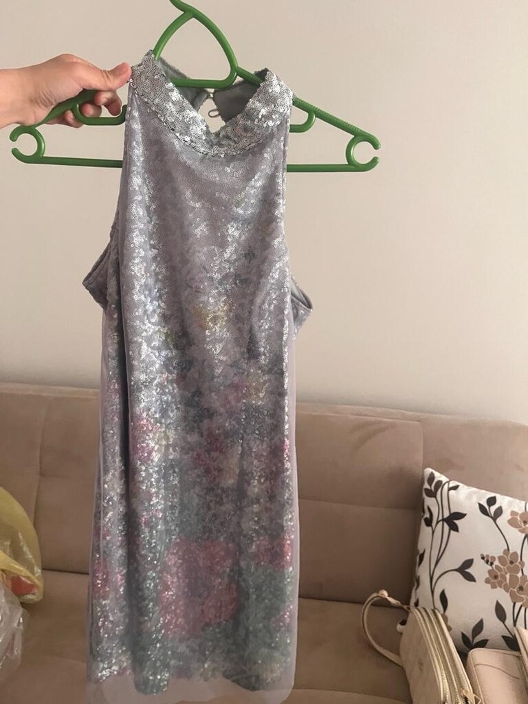 Pullu çiçek desenli elbise - 3