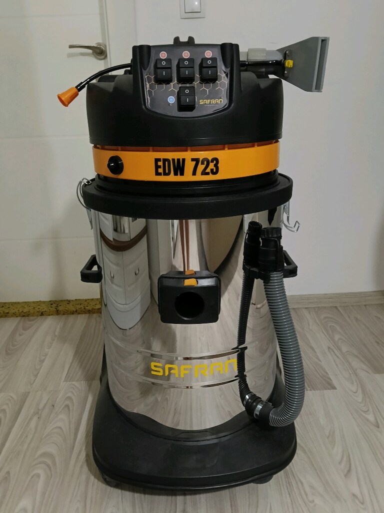 Halı koltuk yıkama makinesi ve buhar makinesi
