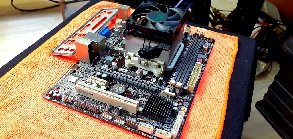 ECS A55F-M3 (1.0) FM1 Socket Anakart ve A4 3300 İşlemci - 10