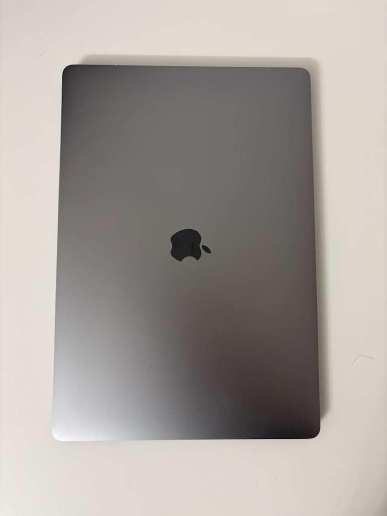 MacBook Pro 16” 2019 | i7 6 Çekirdek | 16GB RAM | AMD 4GB - 7