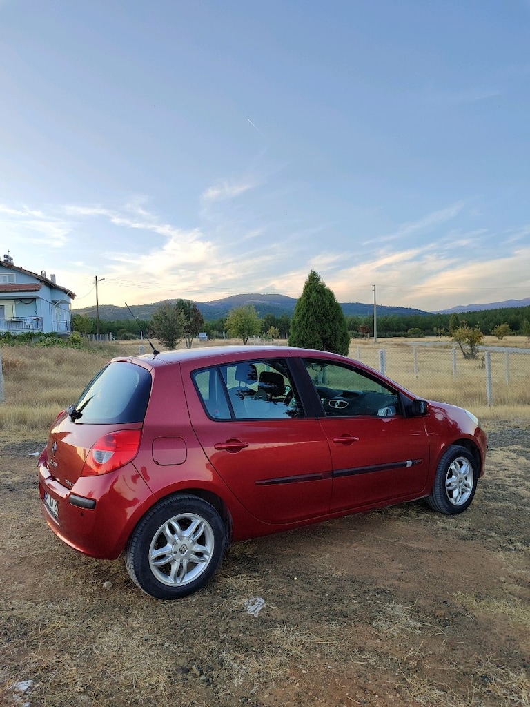 Bayandan Temiz Clio - 4