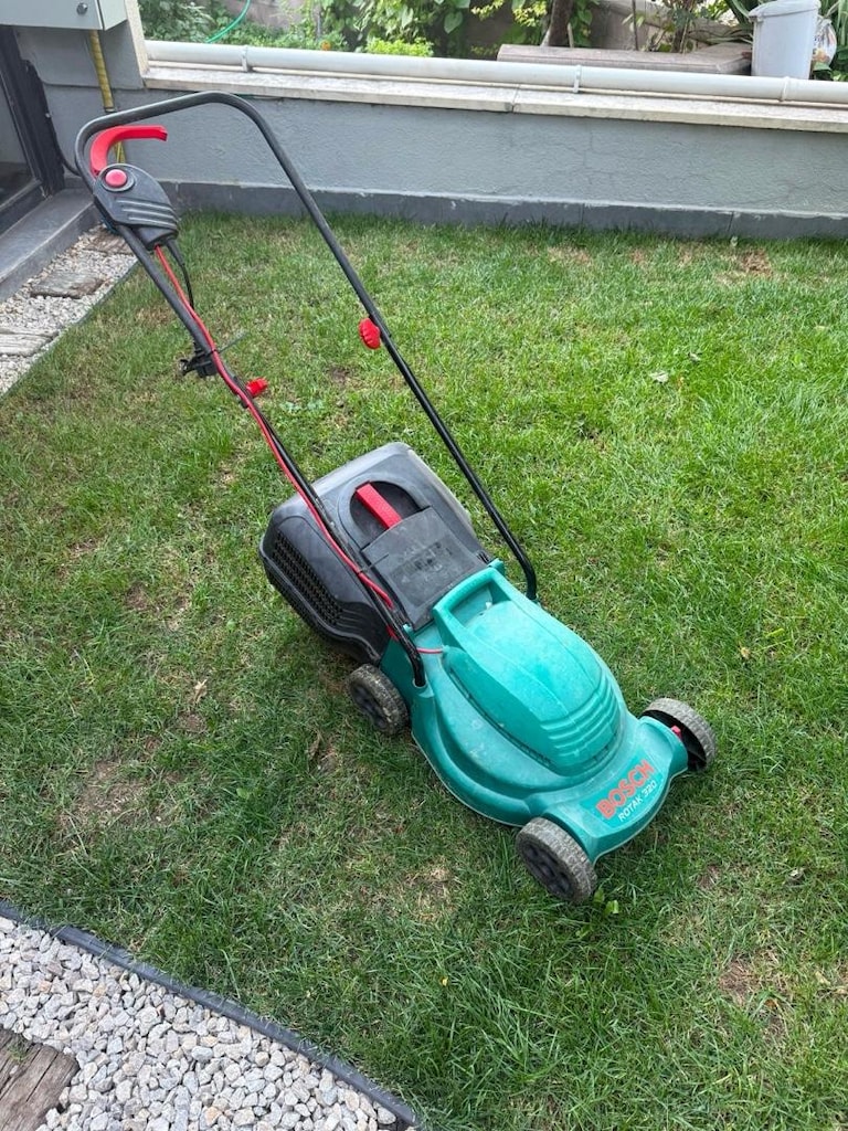 Bosch Rotak 320