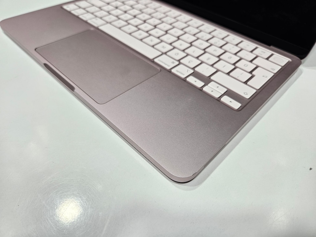 MACBOOK NEO PEMBE + 512 GB SSD+ GARANTİLİ PİL DEVRİ 16 - 7