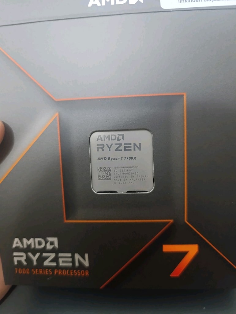 AMD RYZEN 7 7700X - 2