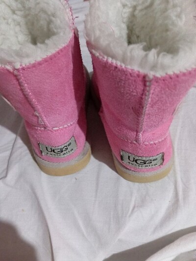 UGG bot